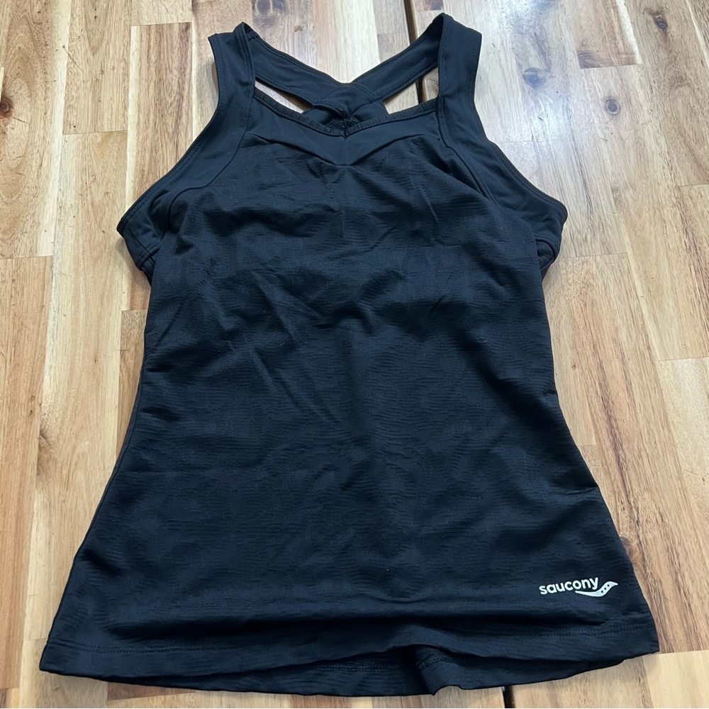 Saucony Athletic Tank Top Black Crossback Built In Bra Workout Running Small